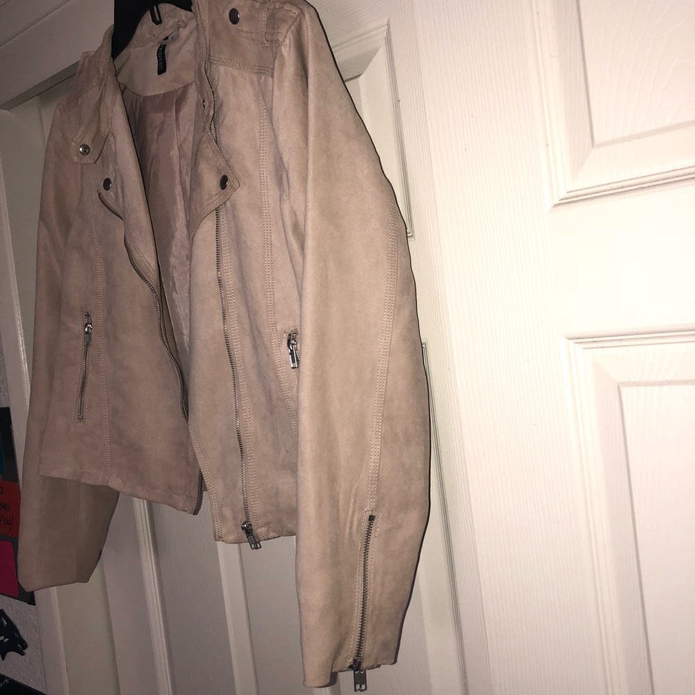 Casual, cute, & comfy Jacket